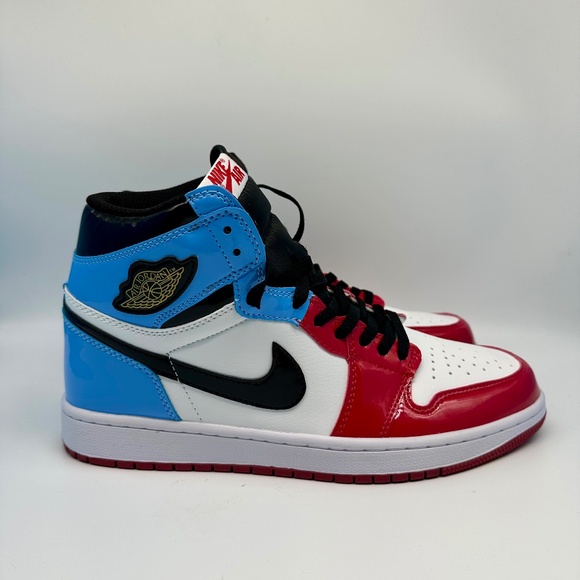Jordan 1Retro Fearless - Picture 1 of 3